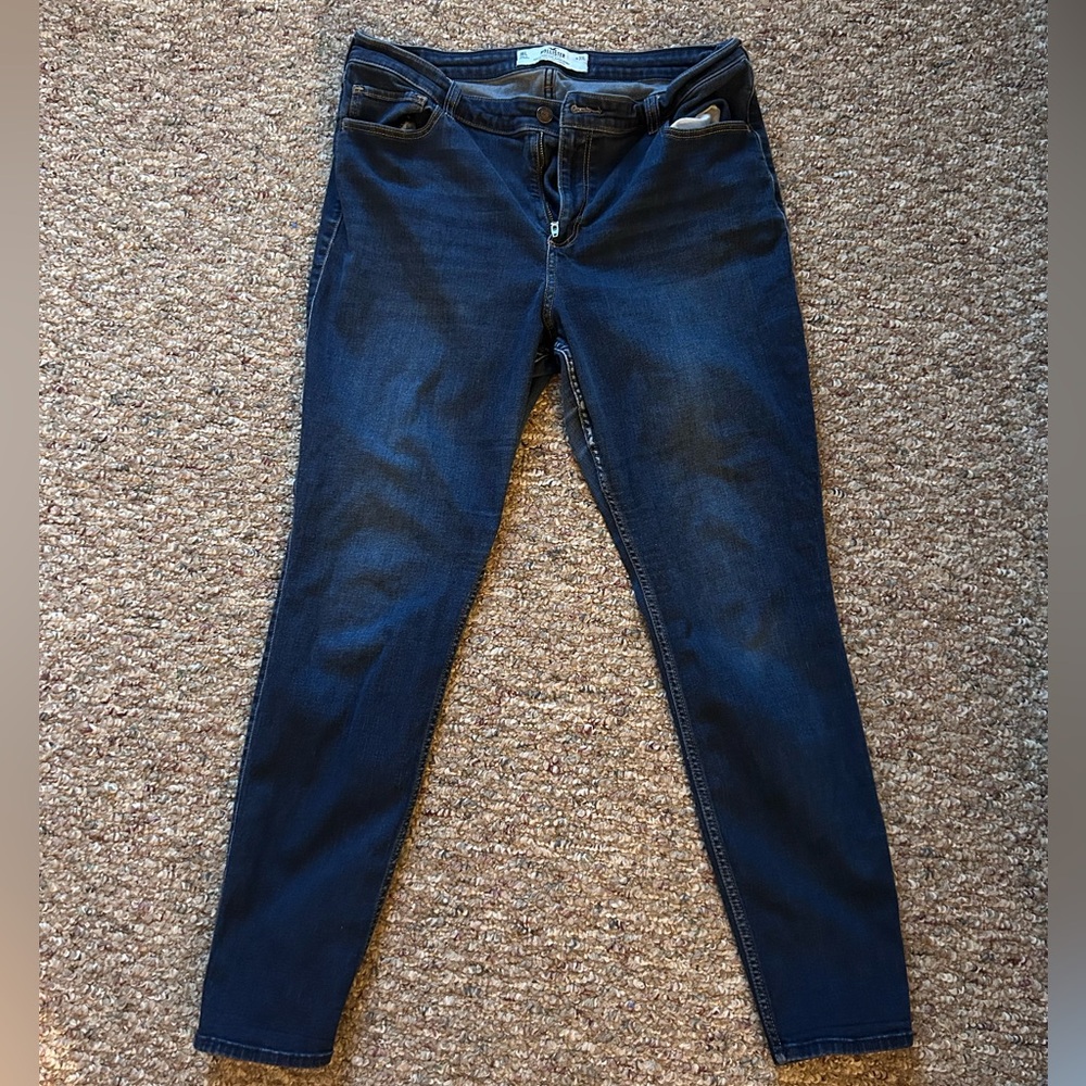 Hollister Curvy High-Rise Super Skinny Jeans